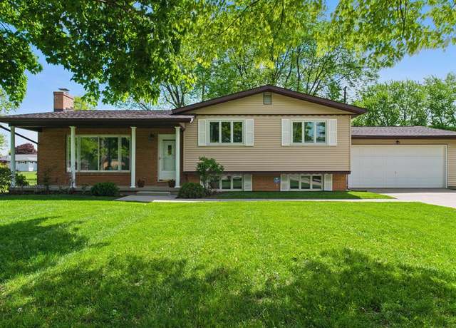 Property at 1090 Delwood Rd, Mansfield, OH 44905, 3 beds, 2 baths