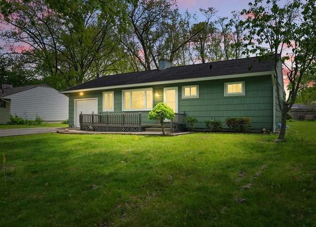 Property at 1133 Summit, Ashland, OH 44805, 4 beds, 1 bath