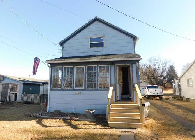 Property at 206 Satterlee St, Athens, PA 18810, 3 beds, 1.5 baths