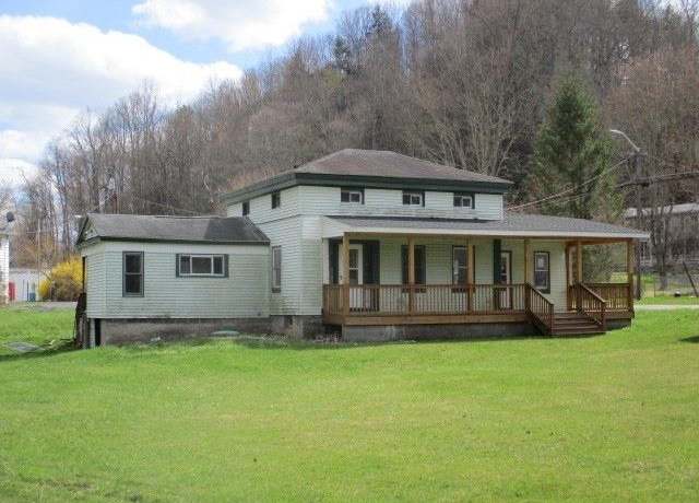 Property at 2005 Crescent St, Millport, NY 14864, 4 beds, 1.5 baths