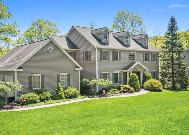 Property at 335 Sullivan Dr, Sayre, PA 18840, 5 beds, 4 baths