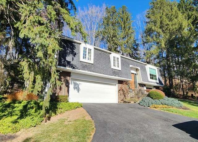 Property at 7 Townview Dr, Mansfield, PA 16933, 3 beds, 2 baths