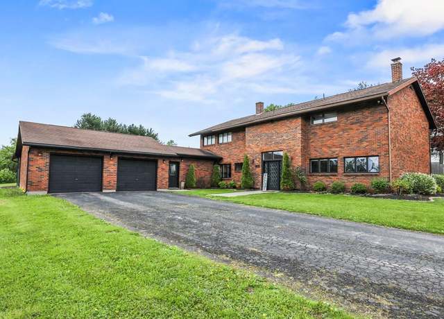 Property at 13 Alpine Dr, Athens, PA 18810, 4 beds, 2.5 baths