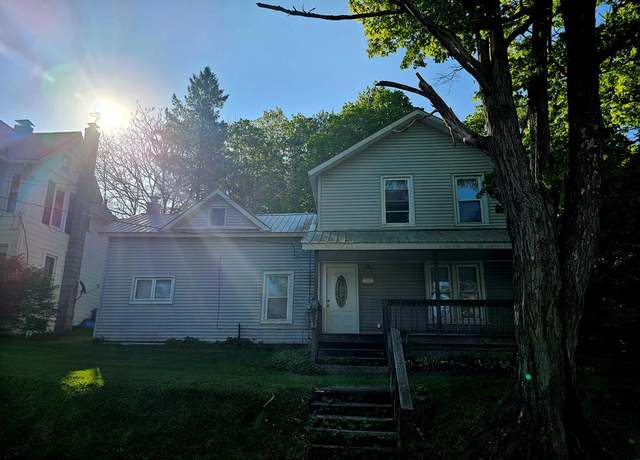 Property at 202 Cliff St, Montrose, PA 18810, 3 beds, 1.5 baths