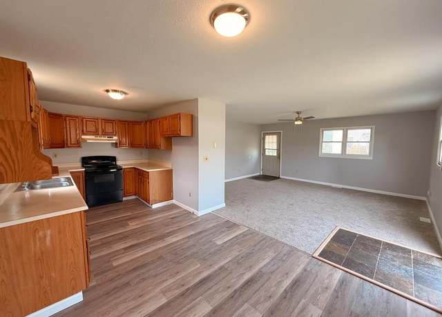 Property at 95 Lincoln St, Sayre, PA 18840, 3 beds, 1 bath