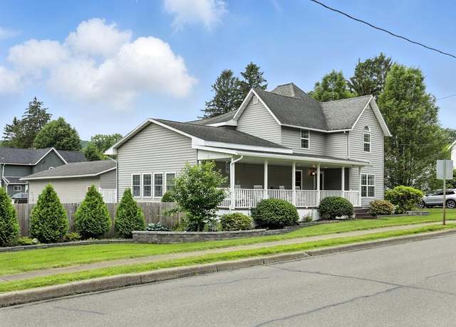 Property at 609 Lincoln St, Sayre, PA 18840, 4 beds, 2.5 baths