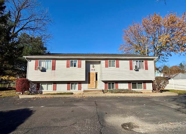 Property at 142 Spruce St, Athens, PA 18810, 7 beds, 4 baths