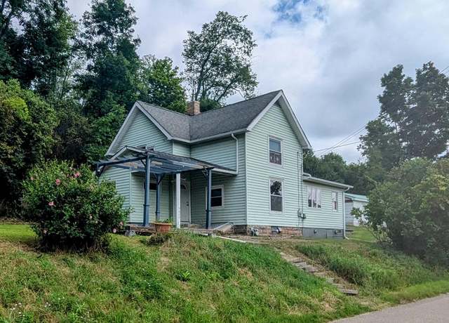 Property at 9689 Old State Rd, Troy, PA 16947, 3 beds, 1.5 baths