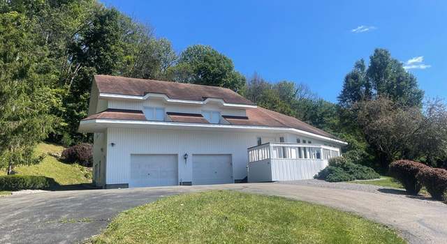 Photo of 108 Oakwood Dr, Middlebury Center, PA 16935