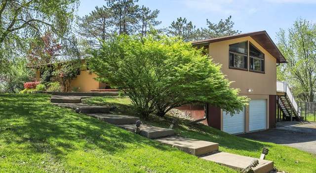 Photo of 305 Michele Ln, Sayre, PA 18840