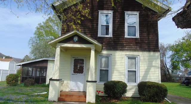 Photo of 208 Tyler St, Athens, PA 18810