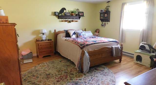 Photo of 91 Lakeside Dr, Sayre, PA 18840