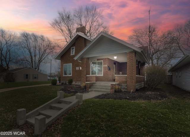Property at 111 W Pinehurst St, Sidney, OH 45365, 4 beds, 2 baths