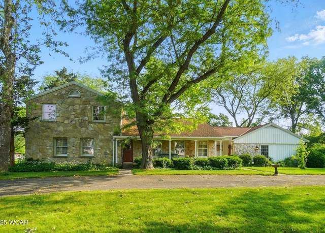 Property at 1010 Glynwood Rd, Wapakoneta, OH 45895, 4 beds, 2 baths