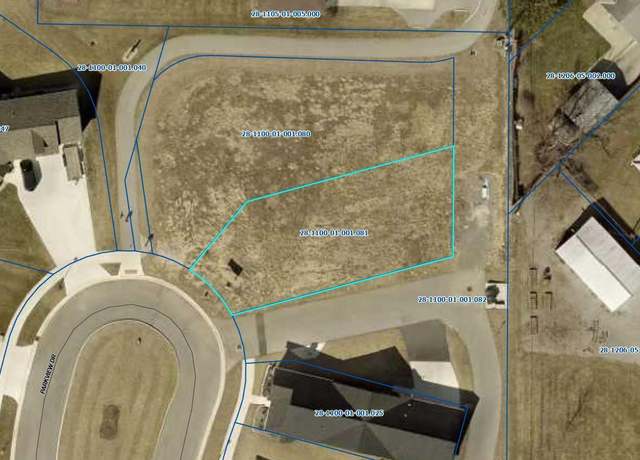 Property at 105 Parkview Dr, Bluffton, OH 45817