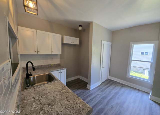 Property at 426 S Baxter St, Lima, OH 45801, 3 beds, 1.5 baths