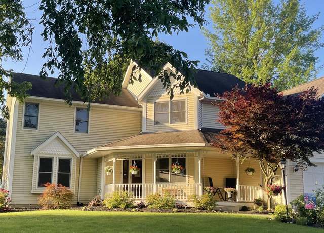 Property at 3525 Hiawatha Trl, Lima, OH 45806, 3 beds, 2.5 baths