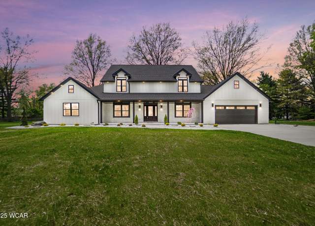 Property at 1652 Oak Woods Dr, Lima, OH 45805, 5 beds, 3.5 baths