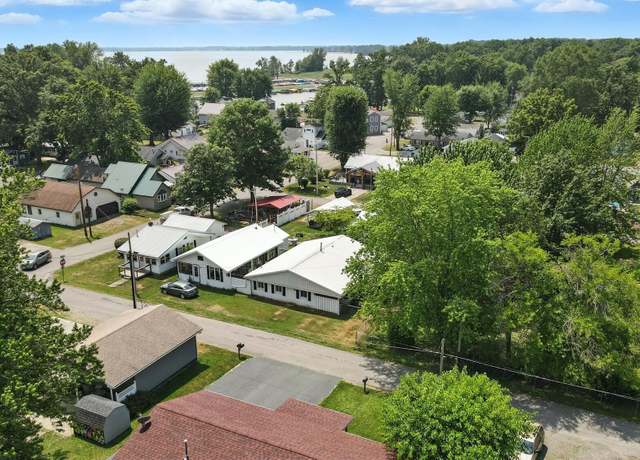 Property at 11041 Tecumseh Path, Lakeview, OH 43331, 2 beds, 1.5 baths