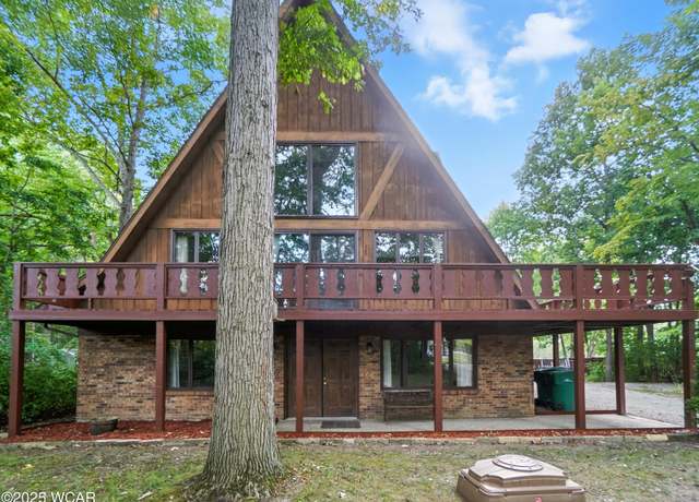 Property at 1450 Fostoria Ave, Findlay, OH 45840, 3 beds, 2.5 baths