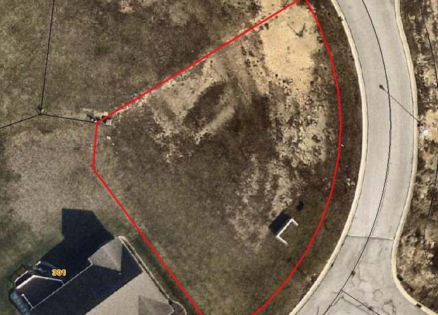 Property at 385 Miami Erie Cir, Saint Marys, OH 45885