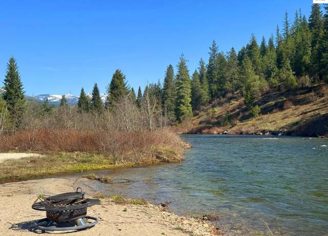 Property at 6045 Upper Pack River Rd, Sandpoint, ID 83864, 3 beds, 3 baths