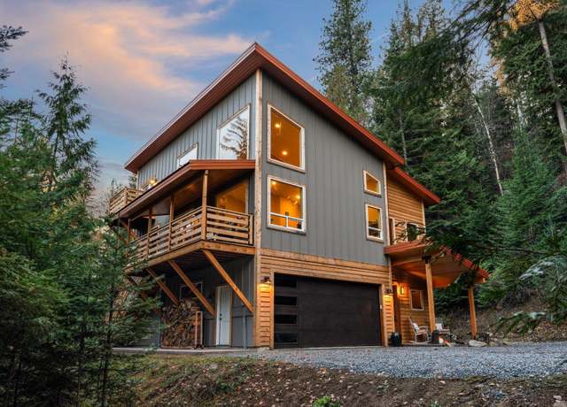 Property at 84 Mountain Ridge Dr, Sagle, ID 83860, 2 beds, 3 baths