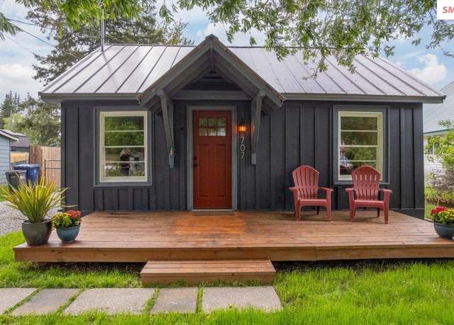 Property at 707 Washington Ave, Sandpoint, ID 83864, 2 beds, 1 bath