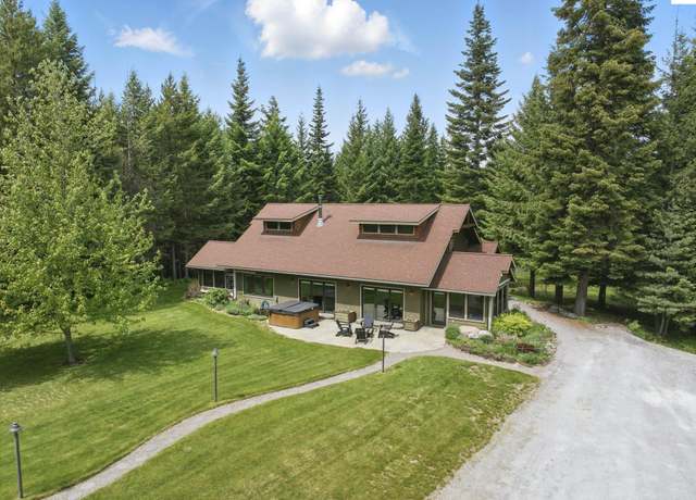 Property at 193 Tamarack Ln, Sagle, ID 83860, 4 beds, 3 baths