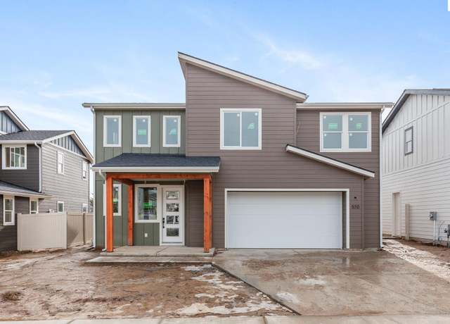 Property at 570 Moscow St, Sandpoint, ID 83864, 3 beds, 3 baths
