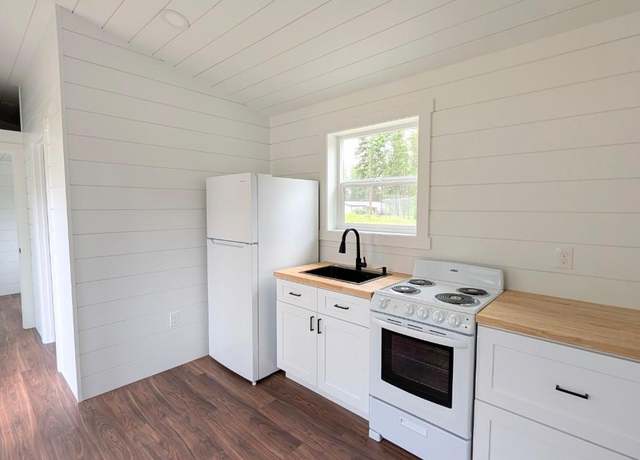 Property at 1 Tiny house Valley Vw, Bonners Ferry, ID 83805, 1 bed, 1 bath