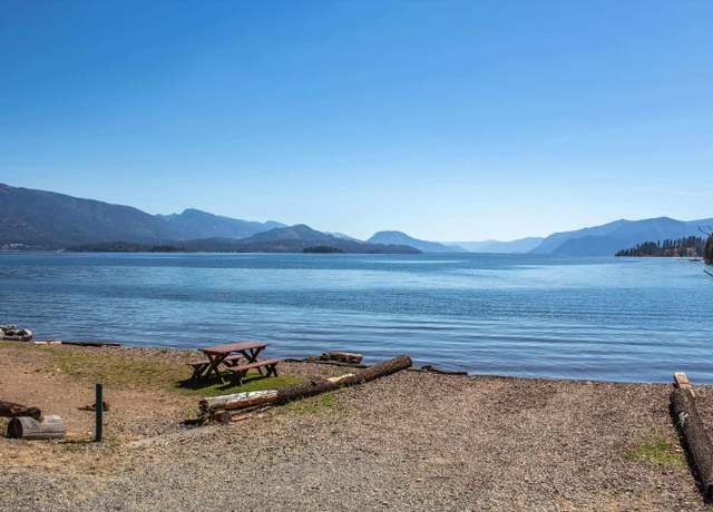 Property at 326 Sunrise Bay Rd, Sagle, ID 83860