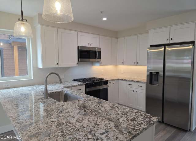 Property at 505 Grand Ave #102, Grand Lake, CO 80447, 1 bed, 1 bath