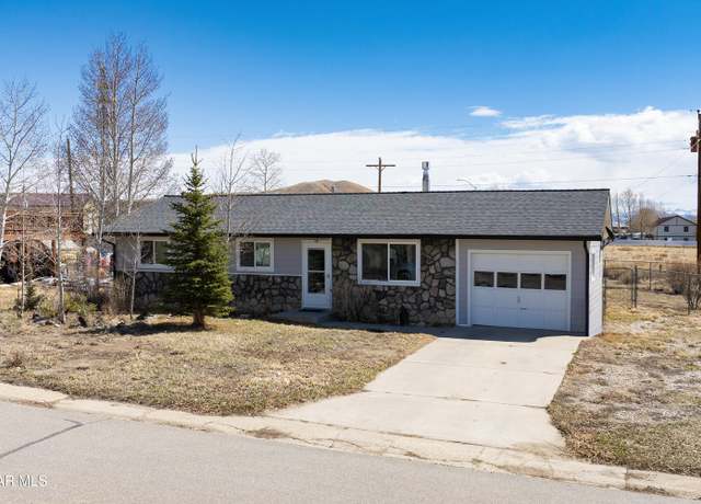 Property at 212 20th St, Kremmling, CO 80459, 3 beds, 1 bath