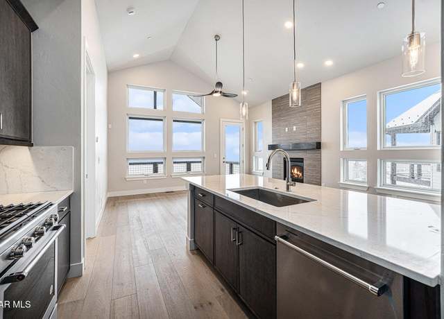 Property at 32 Sunny Ridge Ln, Winter Park, CO 80482, 3 beds, 4 baths