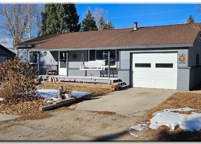 Property at 39 Topaz Ave, Granby, CO 80446, 4 beds, 2 baths