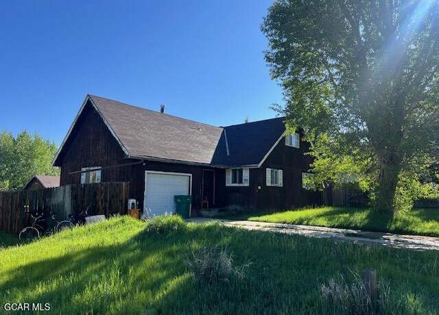Property at 121 Nevava St, Hot Sulphur Springs, CO 80451, 3 beds, 2 baths