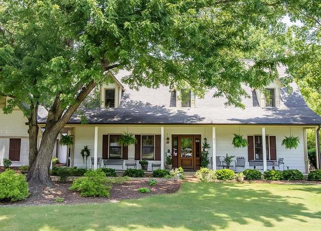 Property at 516 Wedgewood Dr, Oxford, MS 38655, 4 beds, 2.5 baths