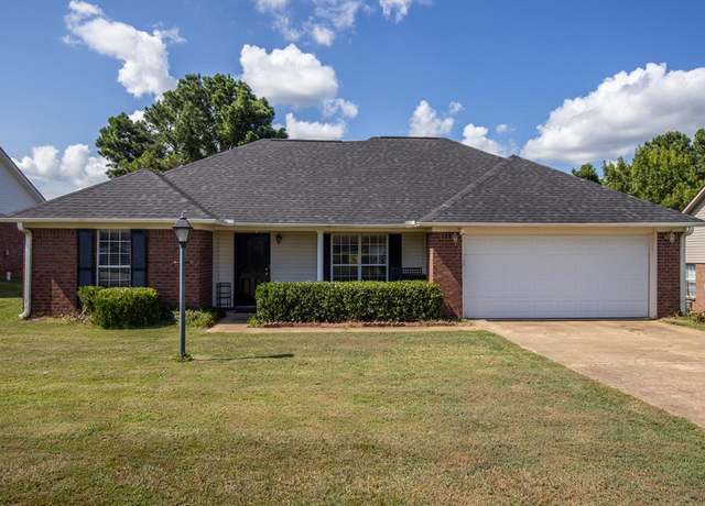 Property at 107 Eagle Pointe, Oxford, MS 38655, 3 beds, 2 baths
