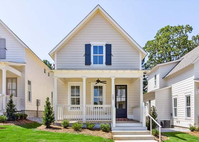 Property at 107 Cincinnatus Blvd, Oxford, MS 38655, 3 beds, 2.5 baths