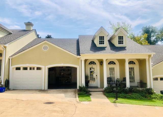 Property at 6 Dell Dr, Oxford, MS 38655, 5 beds, 3 baths