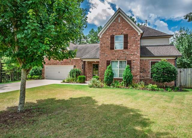 Property at 123 Lakes Drive South, Oxford, MS 38655, 4 beds, 3.5 baths