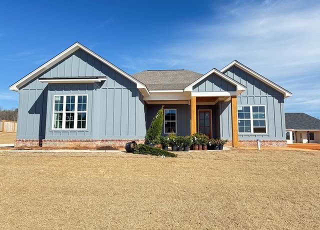 Property at 323 Dowsett Ave, Oxford, MS 38655, 4 beds, 3 baths