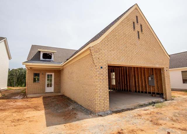 Property at 448 South Grove Dr, Oxford, MS 38655, 4 beds, 3 baths