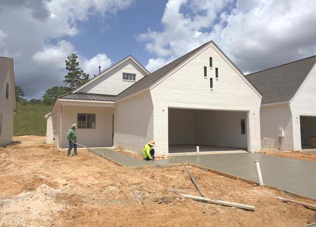 Property at 456 South Grove Dr, Oxford, MS 38655, 3 beds, 3.5 baths
