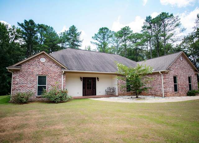 Property at 144 Cr 130, Water Valley, MS 38965, 4 beds, 3 baths