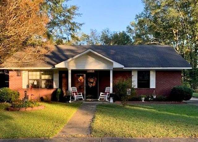 Property at 112 Morrison St, Coffeeville, MS 38922, 2 beds, 2 baths