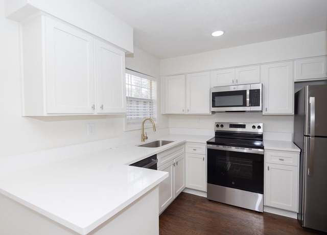 Property at 705 Park Ln, Oxford, MS 38655, 2 beds, 1.5 baths