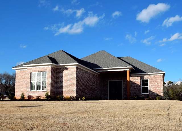 Property at 103 Merion Blvd, Oxford, MS 38655, 3 beds, 2 baths
