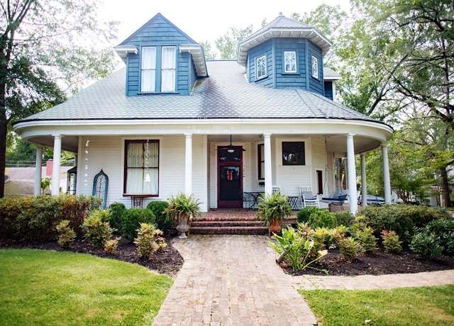 Property at 706 S Lamar Blvd, Oxford, MS 38655, 5 beds, 3.5 baths